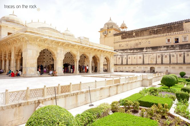 Charbagh garden and Sheesh Mahal of the Amer Fort near Jaipur Charbagh garden and Sheesh Mahal of the Amer Fort near Jaipur