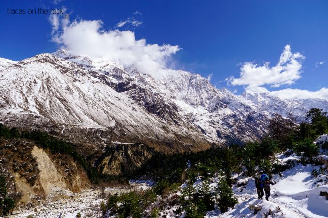 Manaslu Trek - Trek from Lho to Samagaun Manaslu Trek - Trek from Lho to Samagaun