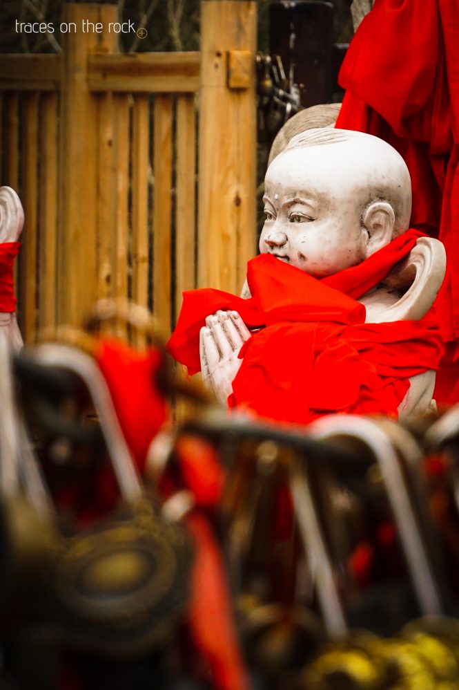 Bhudda close to Tianmenshan Temple on Top of Tianmen Mountain Bhudda close to Tianmenshan Temple on Top of Tianmen Mountain