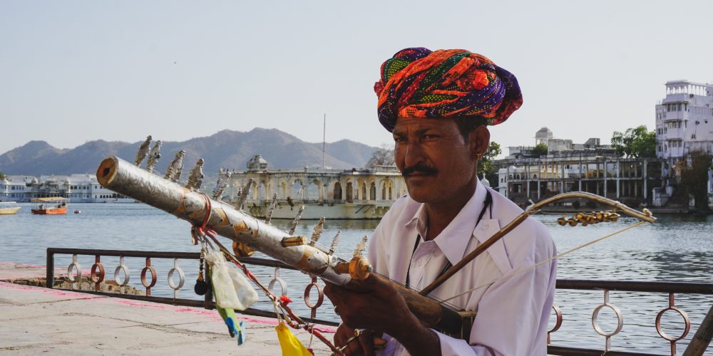 Musician at Lake Pichola in Udaipur