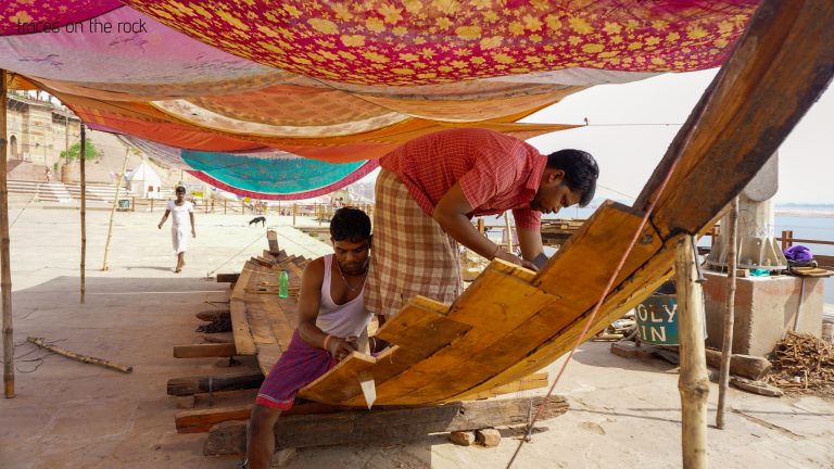 Boat builder in Varanasi Boat builder in Varanasi