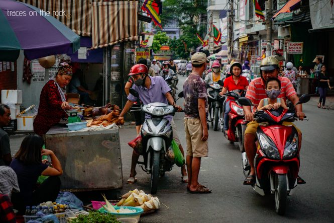 Market in Ninh Binh which sells dog meat Market in Ninh Binh which sells dog meat