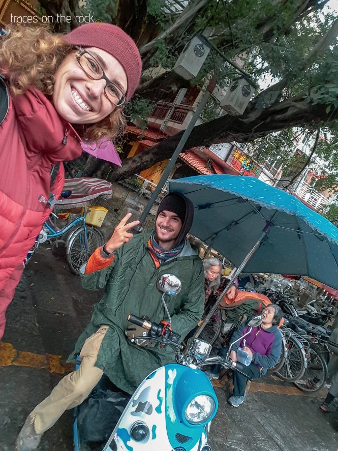 Rainy day - lets go climbing Rainy day - lets go climbing